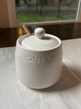 White Ceramic Honey Pot with Lid and Dipper